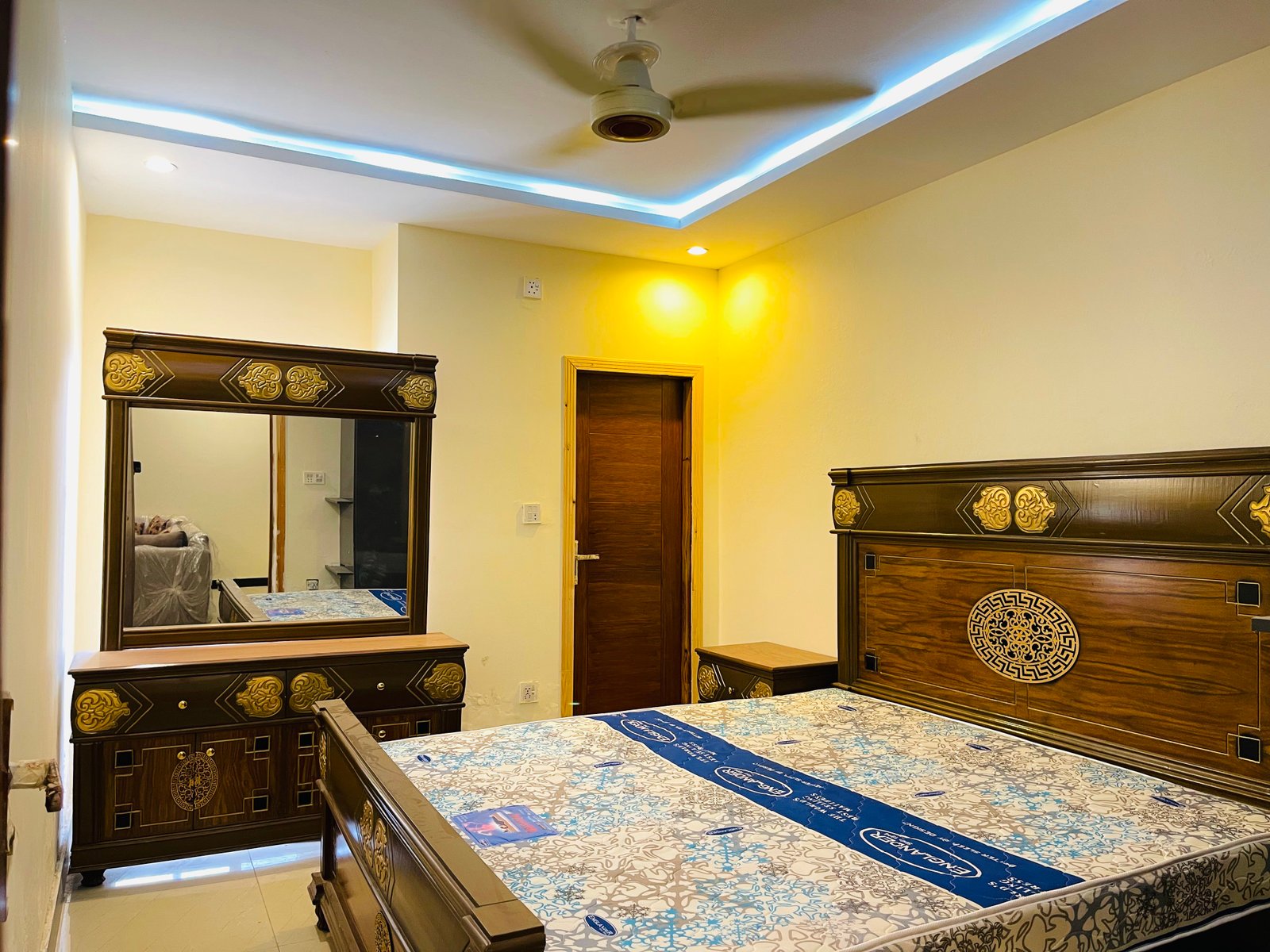 Fully Furnished 2-Bedroom Apartment with All Features
