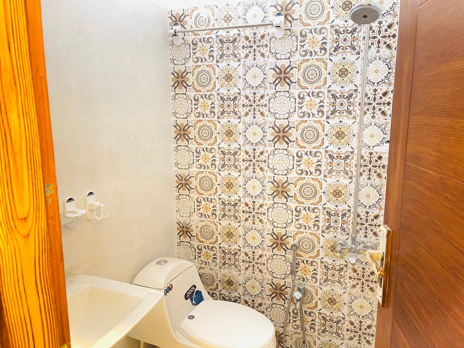 Fully Furnished 2-Bedroom Apartment with All Features